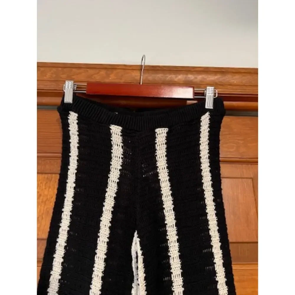 Boohoo Women's Black Cream Vertical Stripe Crochet Knit Wide Leg Pants SZ S